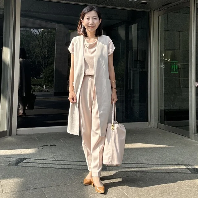 【7月の通勤コーデ】暑くても涼しさときちんと見えを両立したい!淡色通勤スタイル4選_1_3