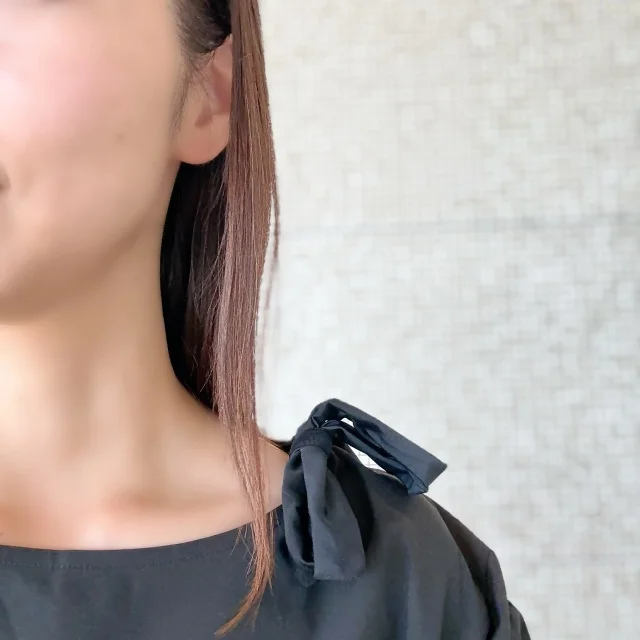 水着を着用した肩の写真