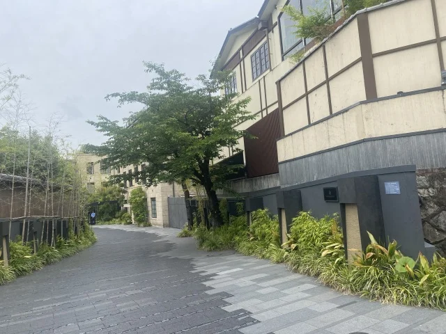 80年にわたり地域に愛されてきた小学校がヘリテージホテルとして生まれ変わりました【ザ・ホテル青龍  京都清水】_1_2-1