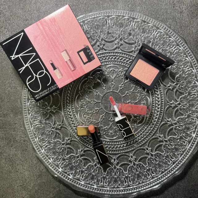 【NARS】ミニサイズが可愛い！ホリデー限定キット