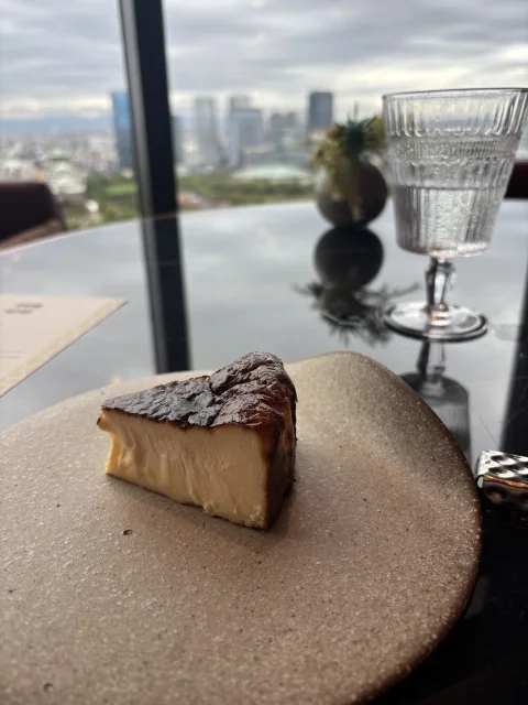 【推し活】ライブ前の特別な時間♡大阪城ホールを眺めながら味わう絶景バスクランチ_1_6