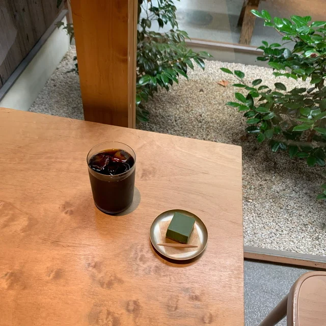 京都ブルーボトルコーヒー。建築も必見の素敵な空間で味わう格別なコーヒー。_1_6