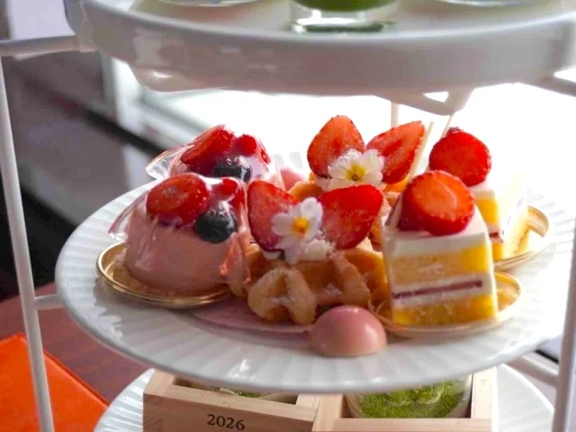 いちごスイーツの中段