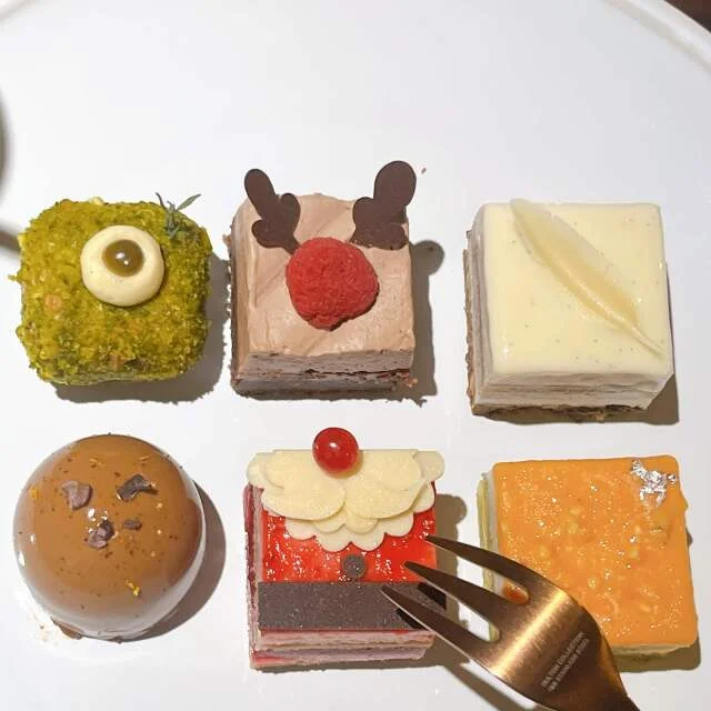 BEYOND SWEETS クリスマスケーキ画像