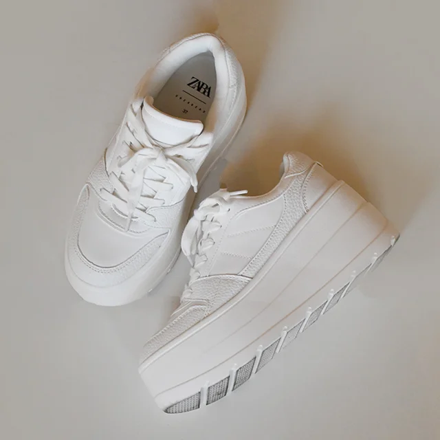 40代きれいめファション　　マリソル美女組　集英社　40代ファッションコーディネート アラフィフ若見えコーデ　エレンディークのコーディネート　シャネルマトラッセ　女子会コーデ