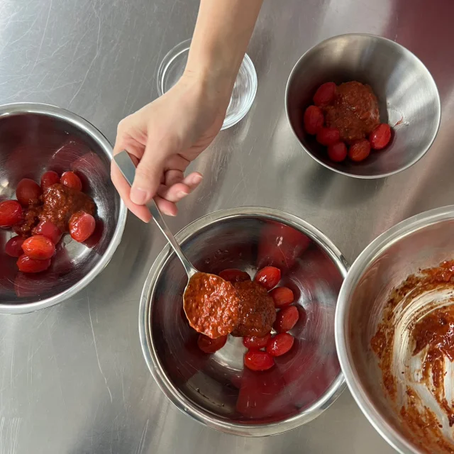 美女組同期メンバーと奇跡のトマトでキムチ作り！_1_4