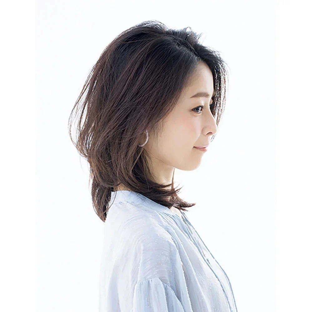 横から見たミディアムヘア人気ランキング10位のヘアスタイル