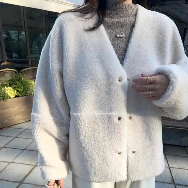 ボアを外側に着用した場合。