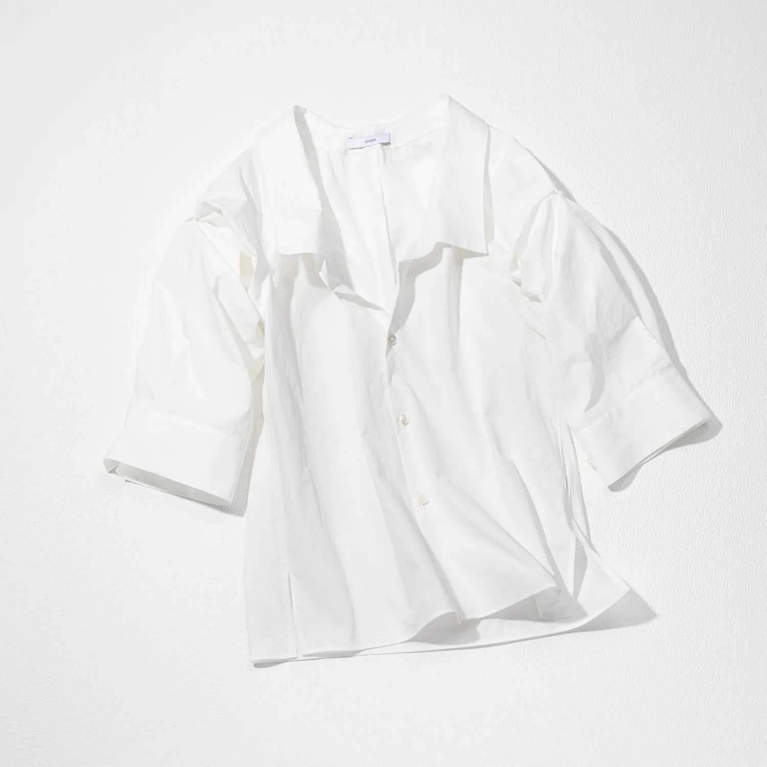 l'heritage martiniqueのレーススタンドシャツ