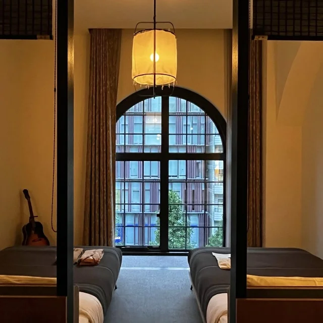 【エースホテル京都】歴史的建造物の趣に浸るヒストリックツイン