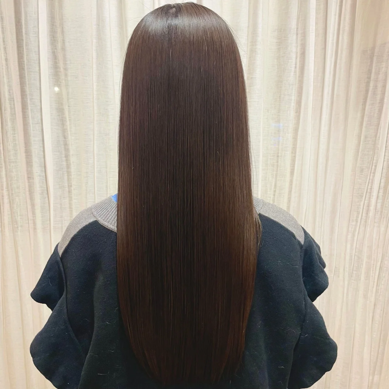 40代のヘアカタログ図鑑　ロング　バック　