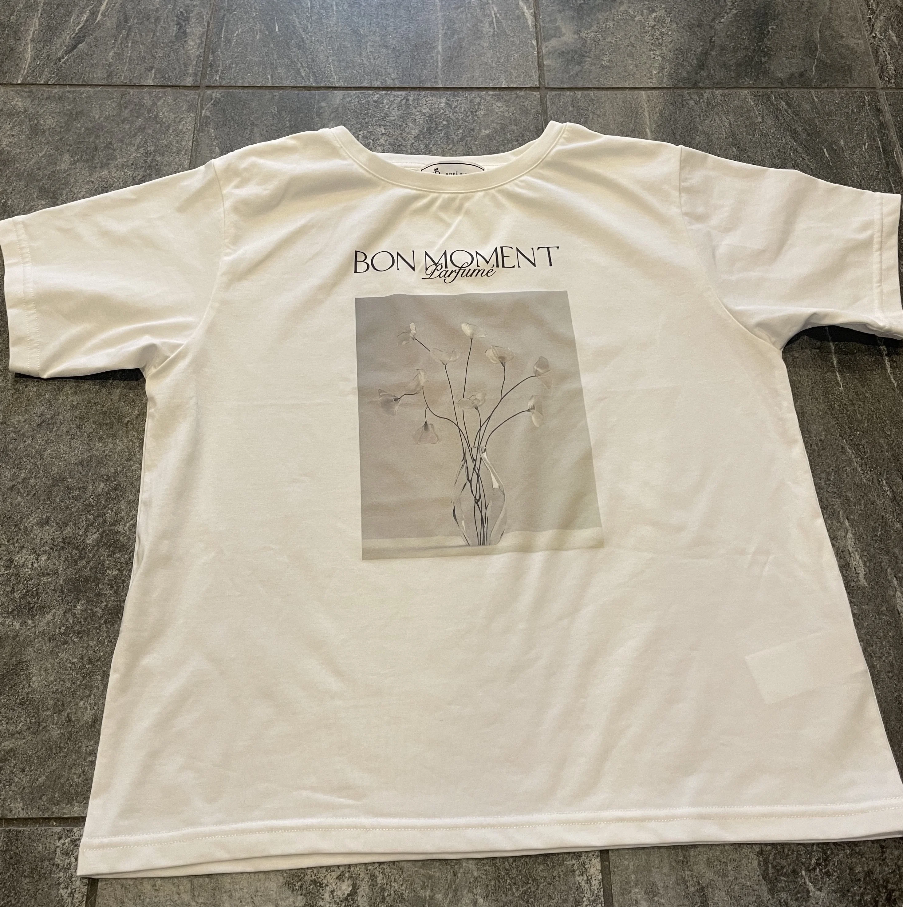 コスパ抜群、シワにならない私の愛用白Ｔシャツ。