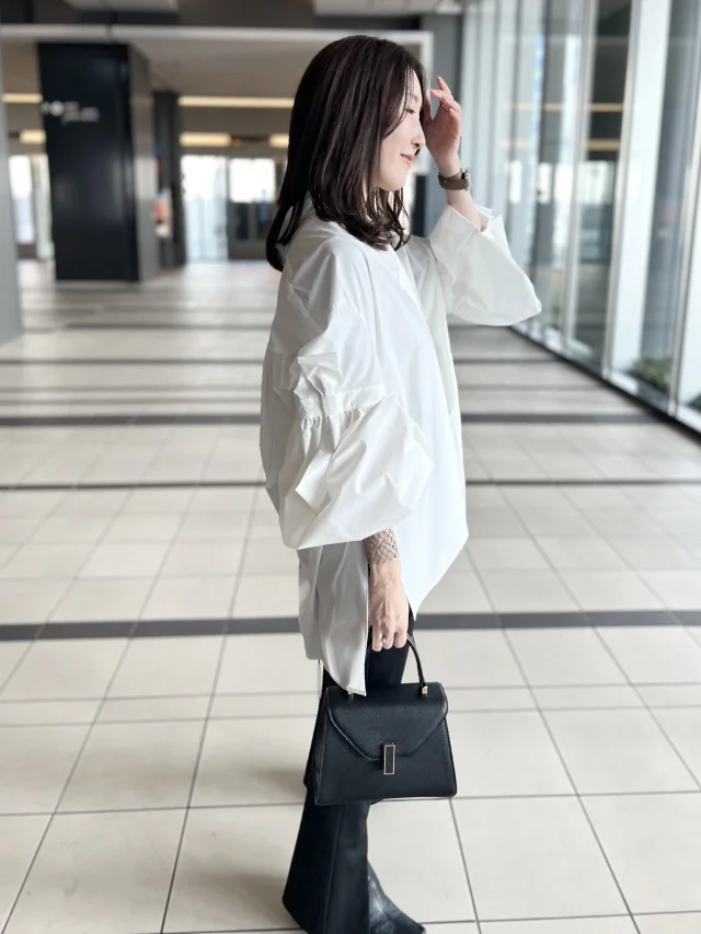 大人フェミニン派の春、白シャツ着回し。_1_2