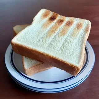 モスの食パン　トースト