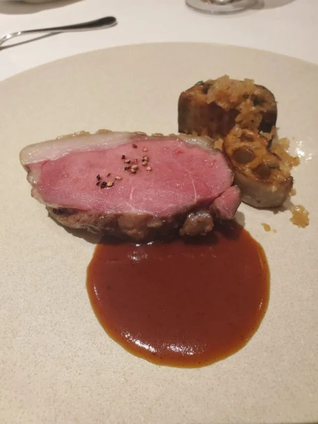 トラヴィーニュディナーコース料理、新潟食材を使った洋食とワインペアリング