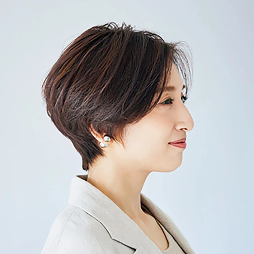 横から見た40代に似合う髪型　ヘアスタイル人気ランキング４位
