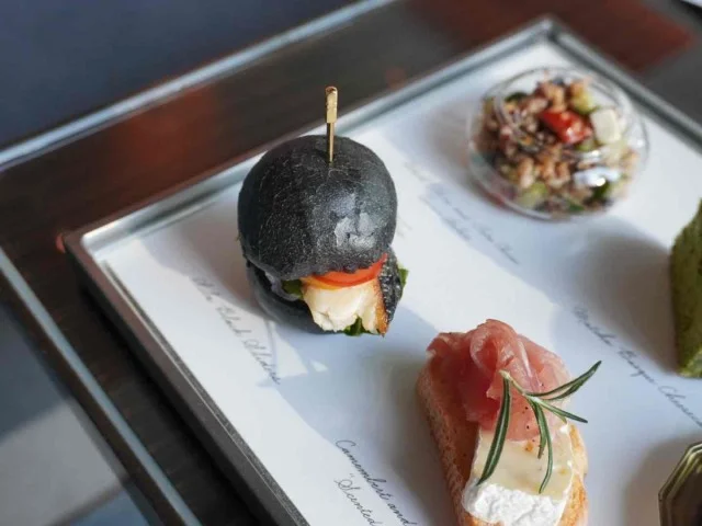 サバのブラックスライダー