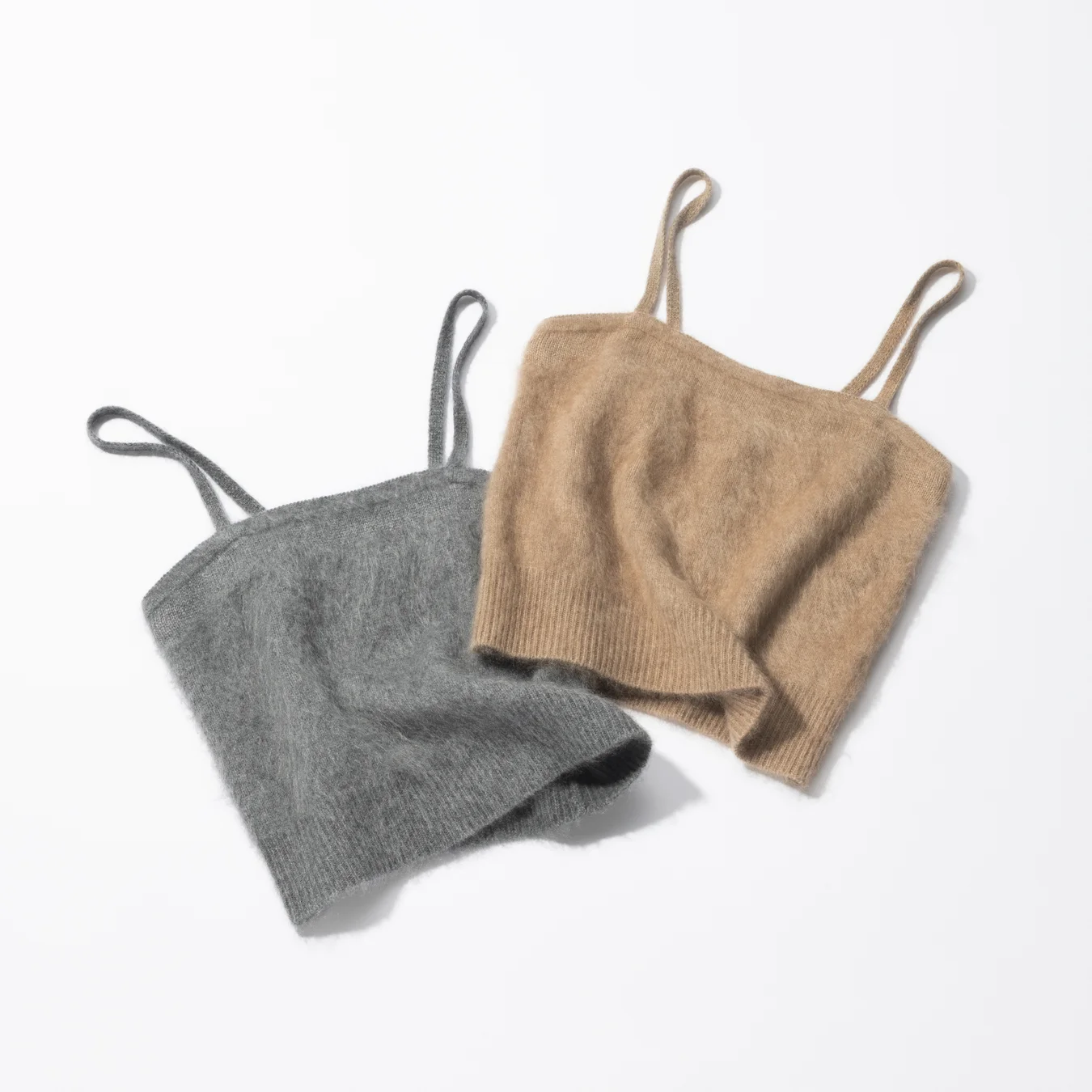  ebureのカシミアニットキャミソール