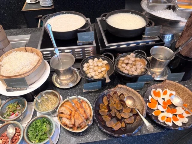 The sukhothai bangkok ホテル　スコータイ・バンコク　朝食　ビュッフェ