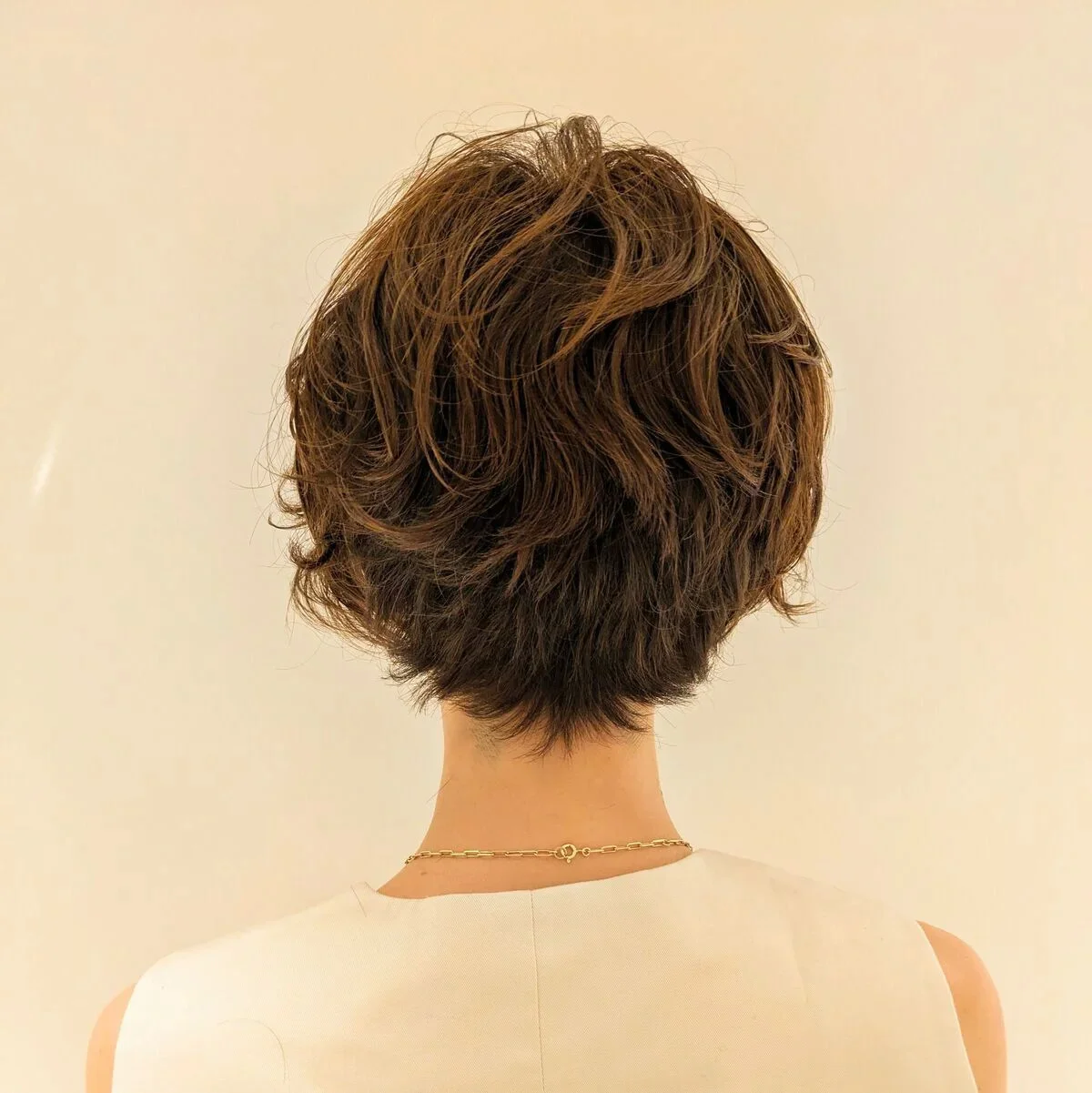 後ろから見た 人気ヘアスタイル9位の髪型