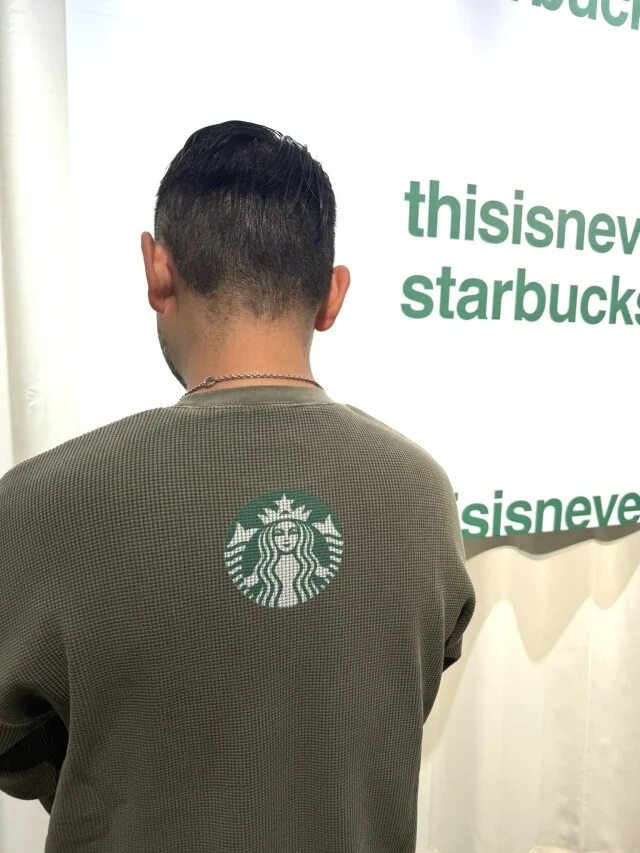 バックにはスタバロゴ♪