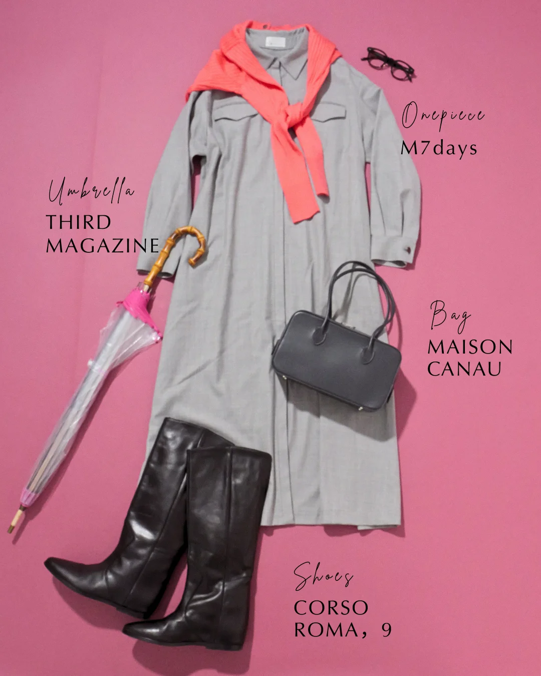 襟付きリブニットピンク肩掛けコーデ