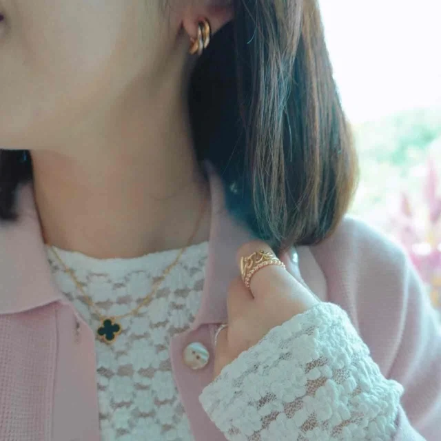 アクセサリーをプラスしてきれいめ感をアップ！