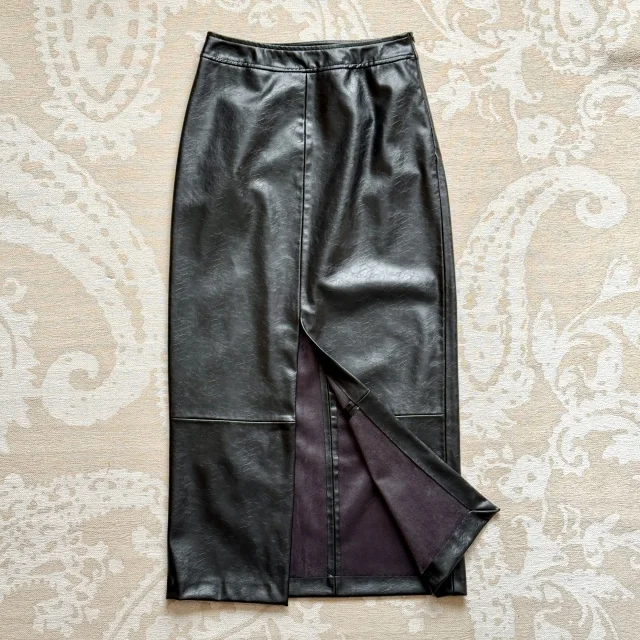 【ZARAパト戦利品】主役級「華やか柄スカート」VS 究極の「着回しタイト」徹底比較レビュー！_1_2-1