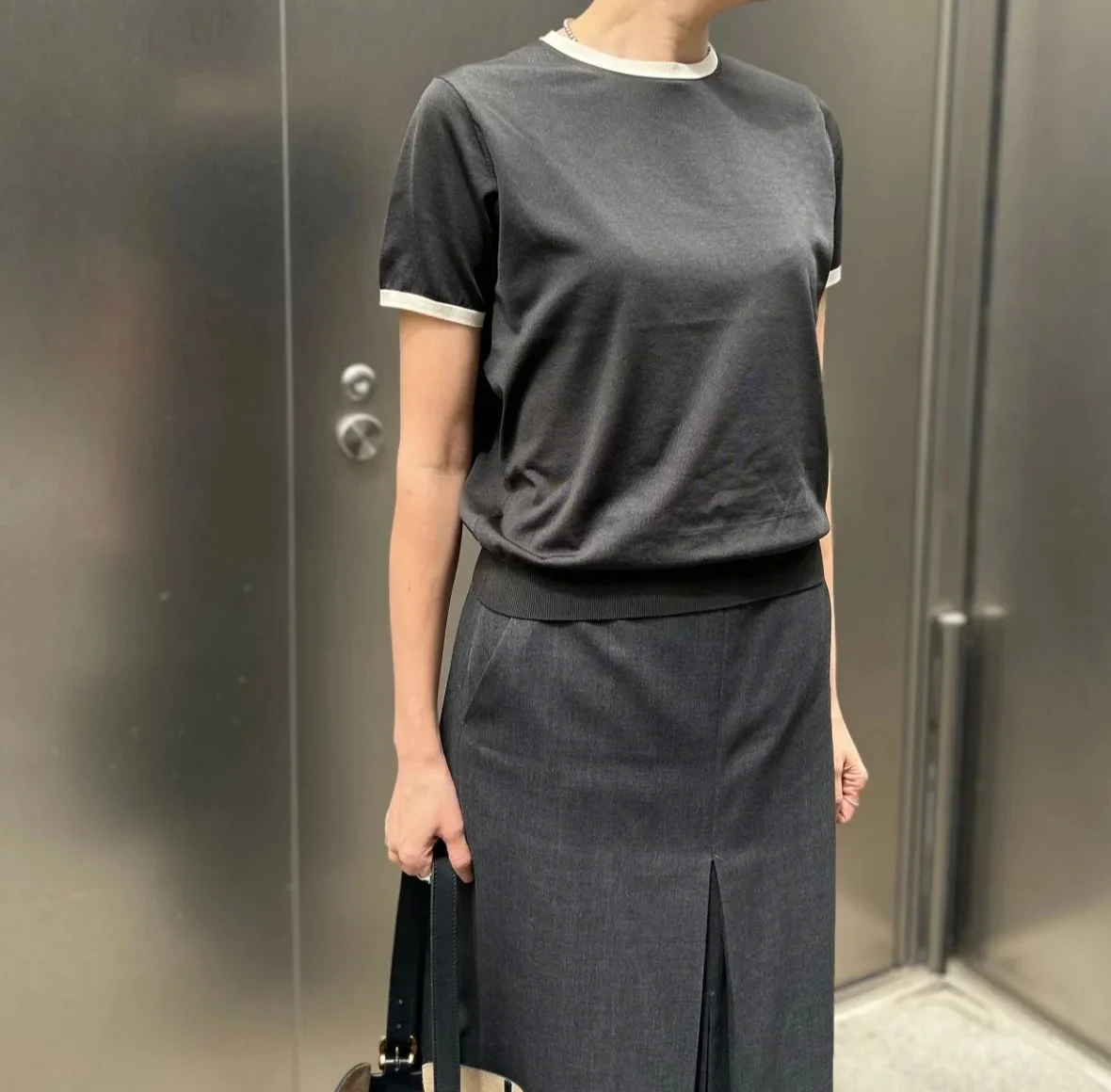 「Tシャツ感覚なのにTシャツよりきれいめ」な理想のトップス【Marisolスタッフの自腹買い】