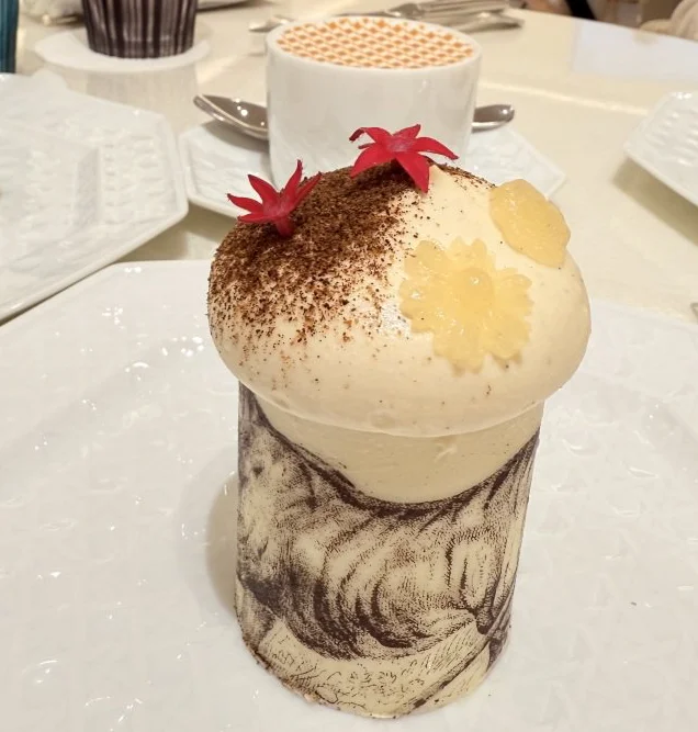 りんごにシナモンバニラの滑らかなクリームが美味しい「ル グランヴィル」¥4,000