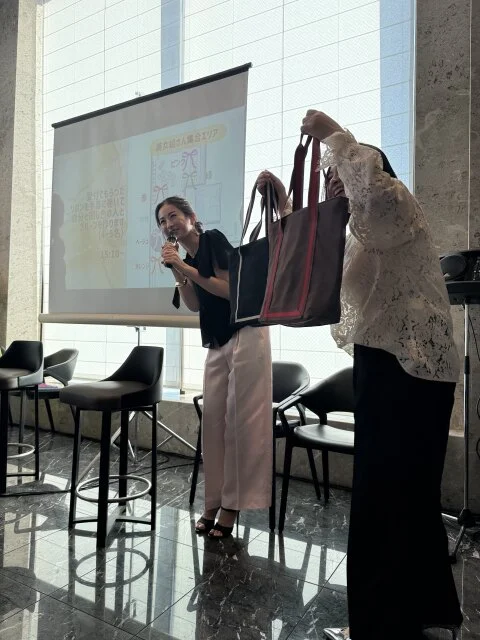 大人の“きれい色”はこう着る。美女組オフ会スタイル_1_7-3