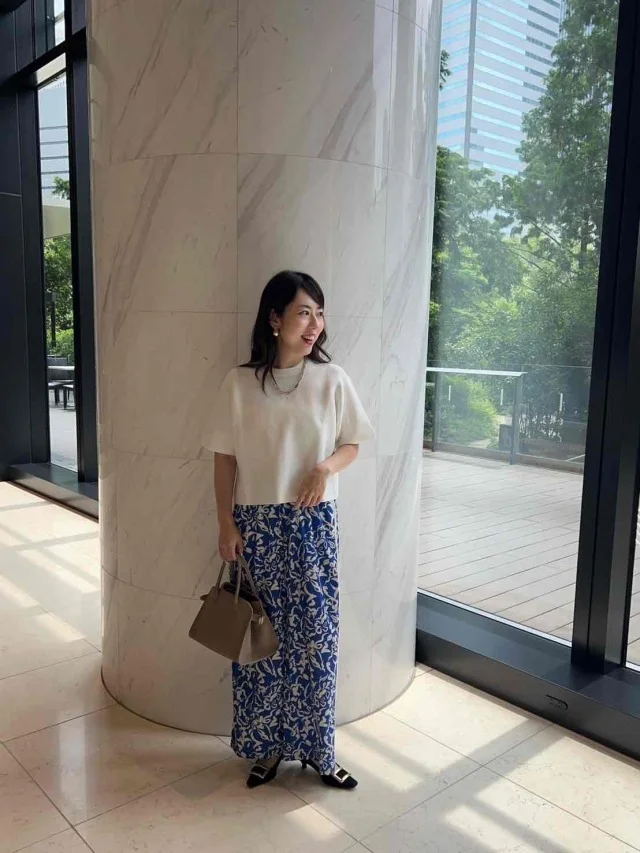休日は柄パンツ合わせ