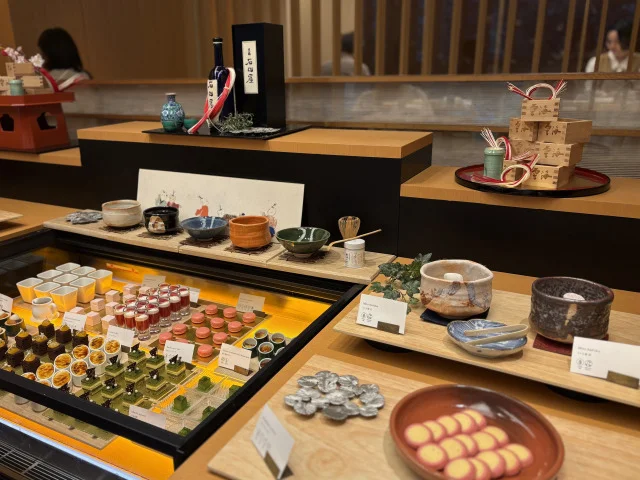 和スイーツブッフェ付き！高級ホテルで和食膳ランチ_1_1