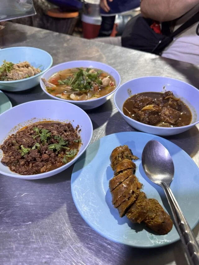 チェンマイ　グルメ　