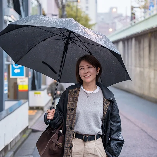 FENDIコート　フェンディ 大人カジュアル　ユニクロコーデ　チノパンコーデ　40代のコートスタイル