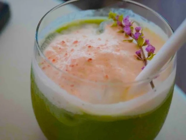 トッピングされたピンクのソルト