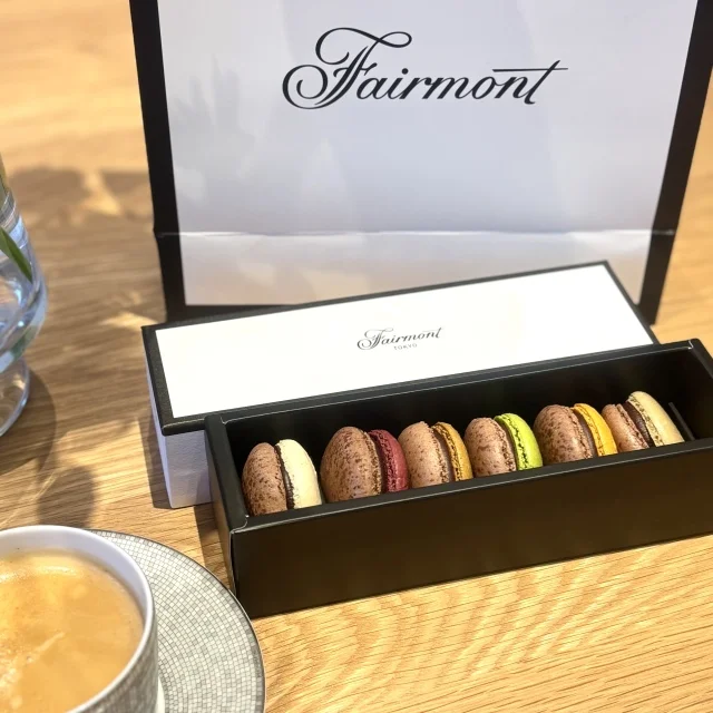 高級感のあるマカロンは、手土産にも喜ばれそう！