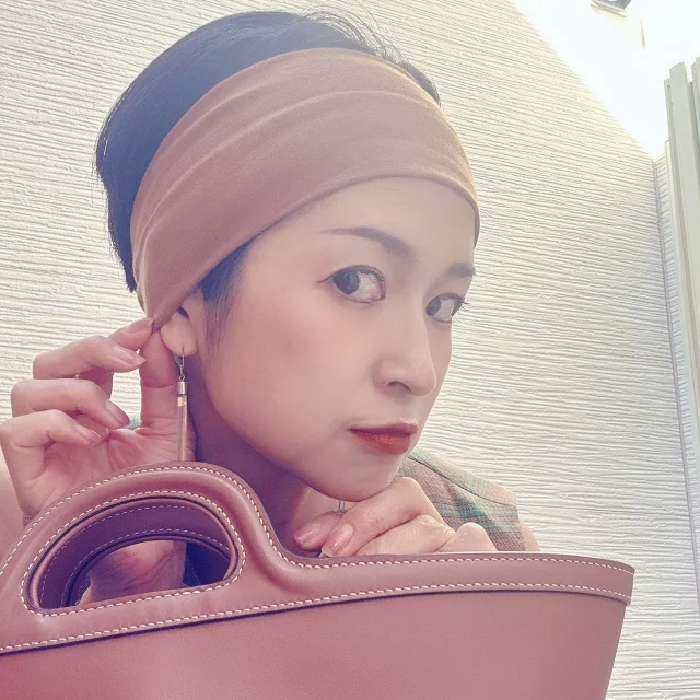 【マンネリ解消】ヘアバンドでコーデをアップデート_1_3-2