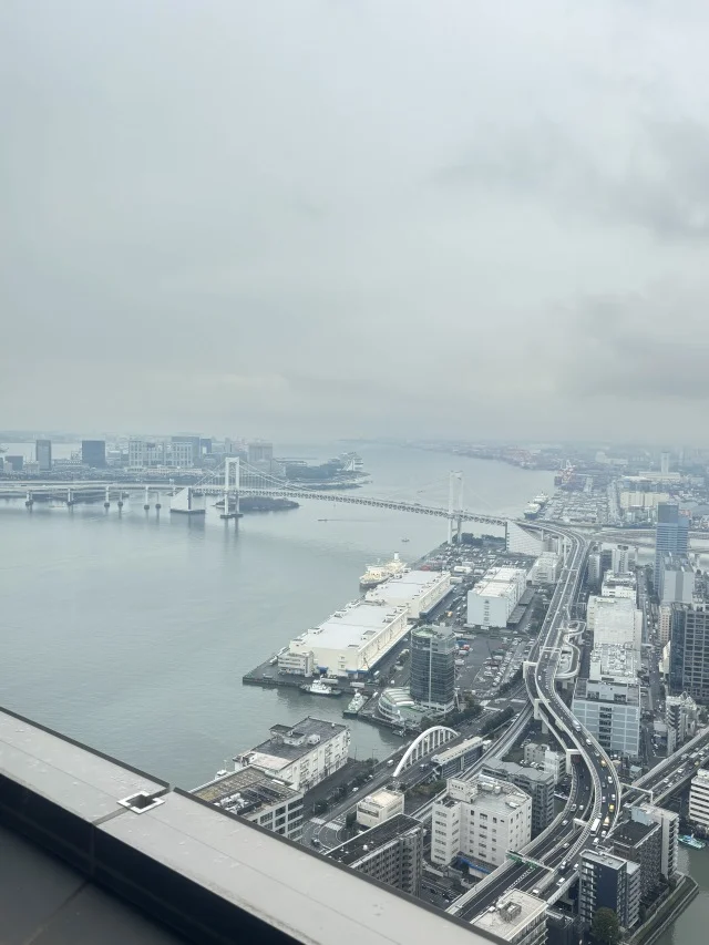 テラス席は東京湾ベイビュー