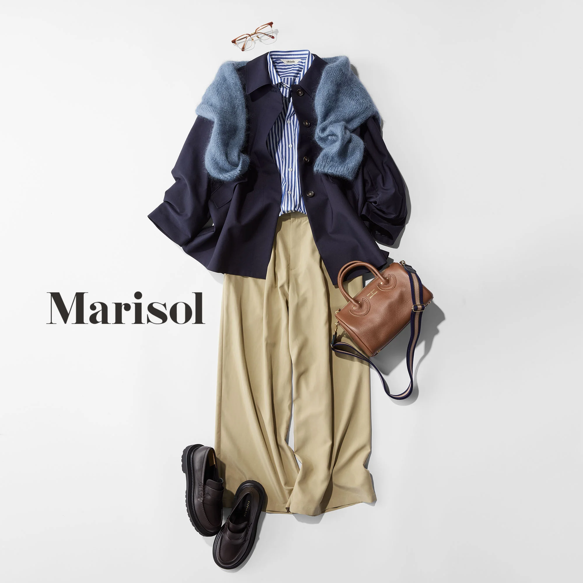 40代ファッション ジャケット×ニット×パンツ×バッグ×ローファーコーデ