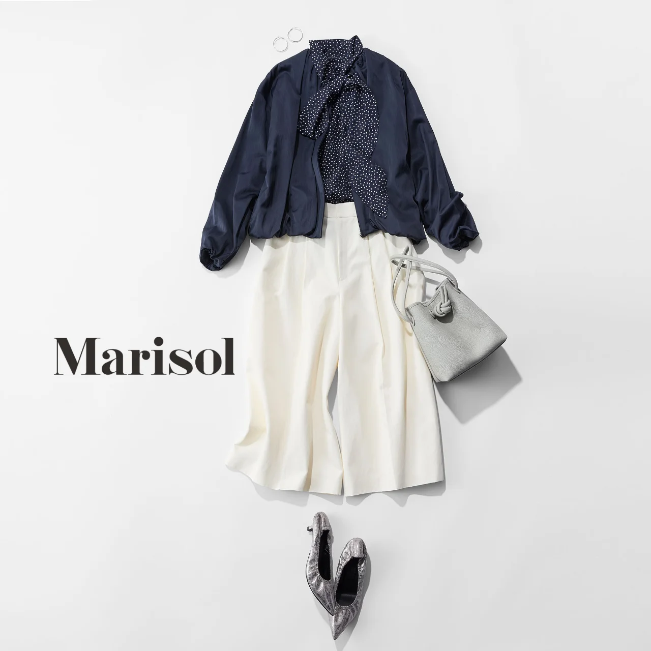 イベント運営のヘルプに入る日は、ギャザージャケットできれいめコーデをアップデート【2026/04/30のコーデ】