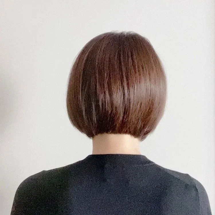 横から見た　アラフォーに合う人気ボブヘアスタイル８位