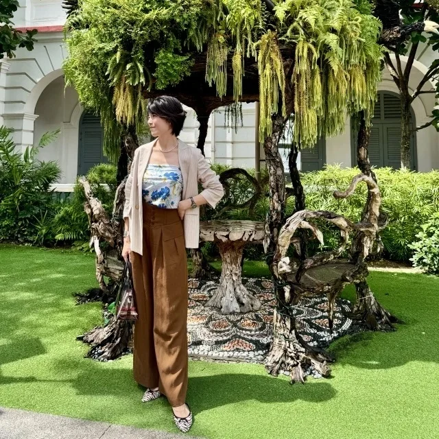 巻くだけで印象が変わる！大人のための最旬スカーフアレンジ【40代ファッション】_1_10