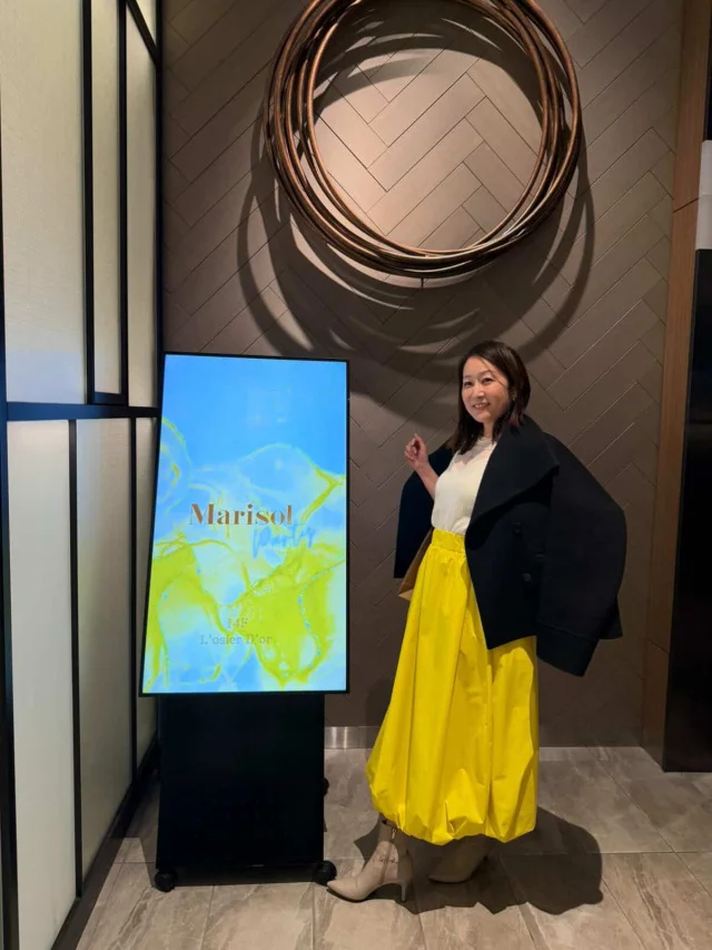 Marisolのサイネージもイエロー♪