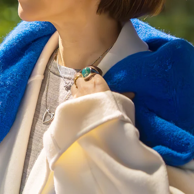 40代きれいめファション　CHRISTIAN VILLA のレザーバッグコーデ　マリソル美女組　集英社　40代ファッションコーディネート アラフィフ若見えコーデ　エレンディークのコーディネート　シャネルマトラッセ　女子会コーデ