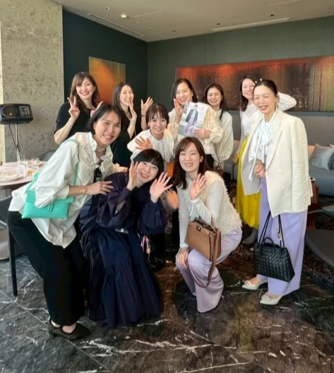 “浮かないのに華やか”春コーデの正解_1_5-1