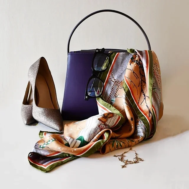 冬服のまま春コーデへ。40代の小物アップデート術_1_3