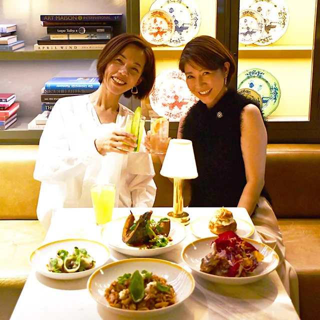 仕事帰りのディナーは脚にやさしいローファー_1_7