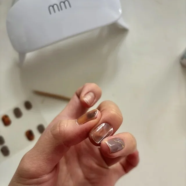 上品で華やぐ冬ネイル８選。40代に似合う大人ネイル【40代美容】_1_10-1