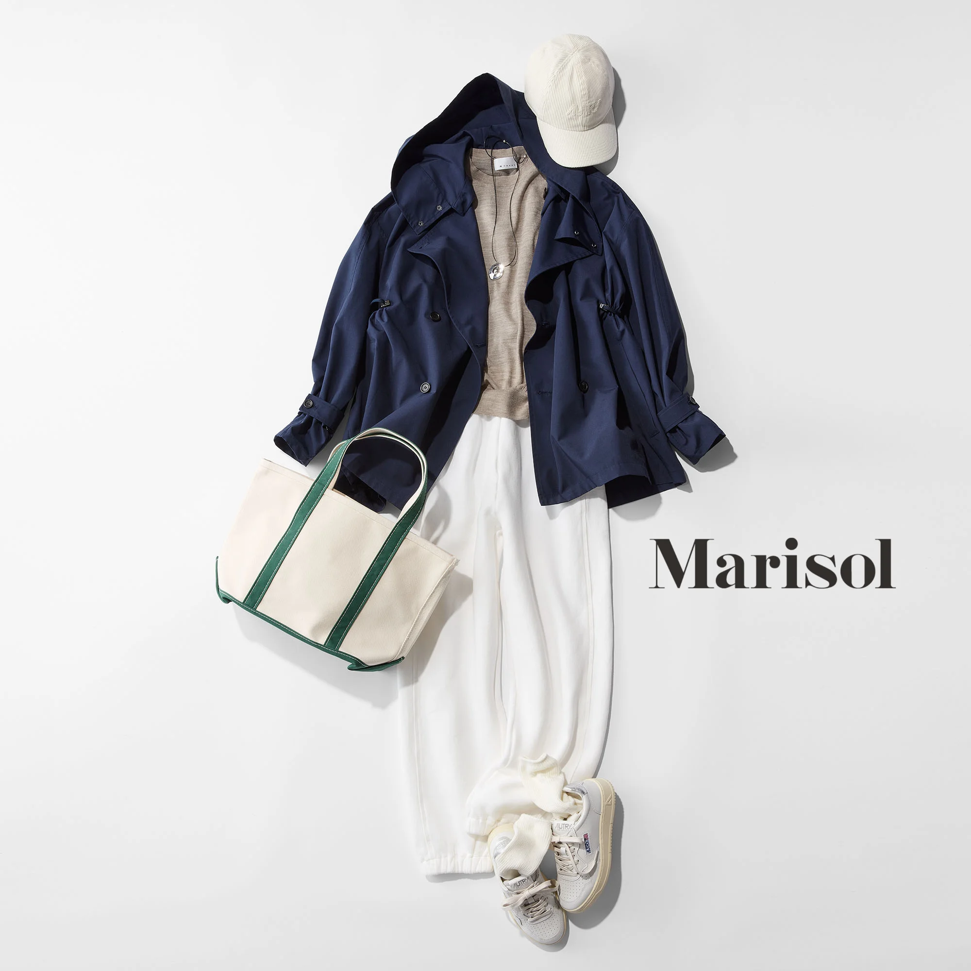 40代ファッション コート×ニット×スウェットパンツ×バッグ×スニーカーコーデ